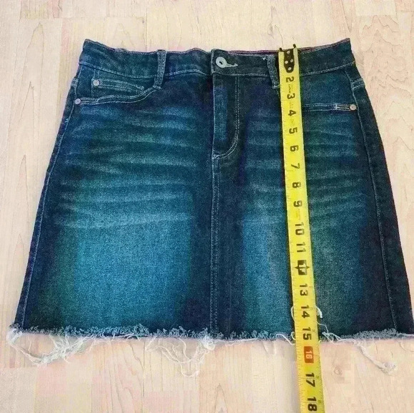 Wallflower Denim skirt size 9 - Picture 3 of 6